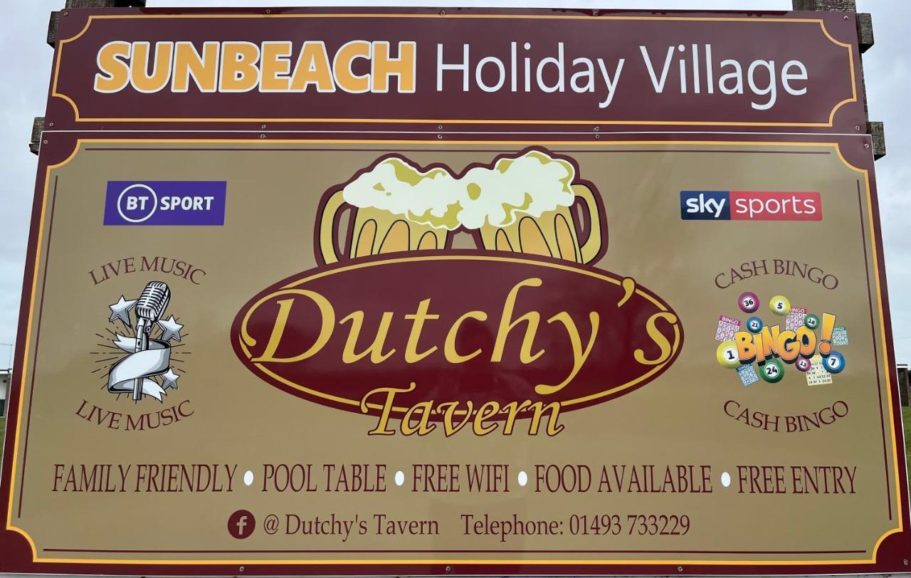 Beachcomber, Sunbeach, Scratby - Two Bed Chalet, Sleeps 4, Free Wi-Fi, Free Club Passes, Free Swimming And Pet Friendly Exterior photo